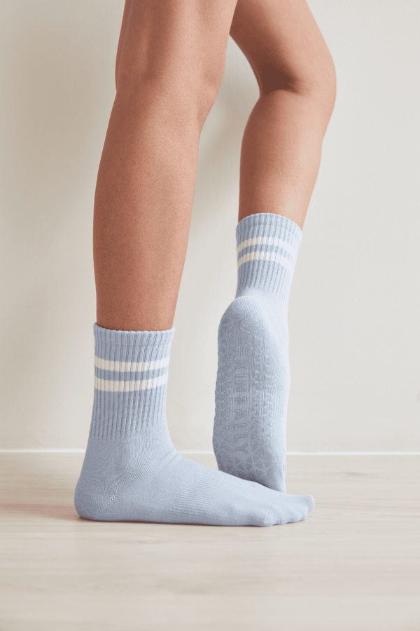 Elevate Hi-Performance Crew Grip Socks