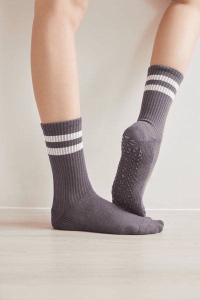 Elevate Hi-Performance Crew Grip Socks