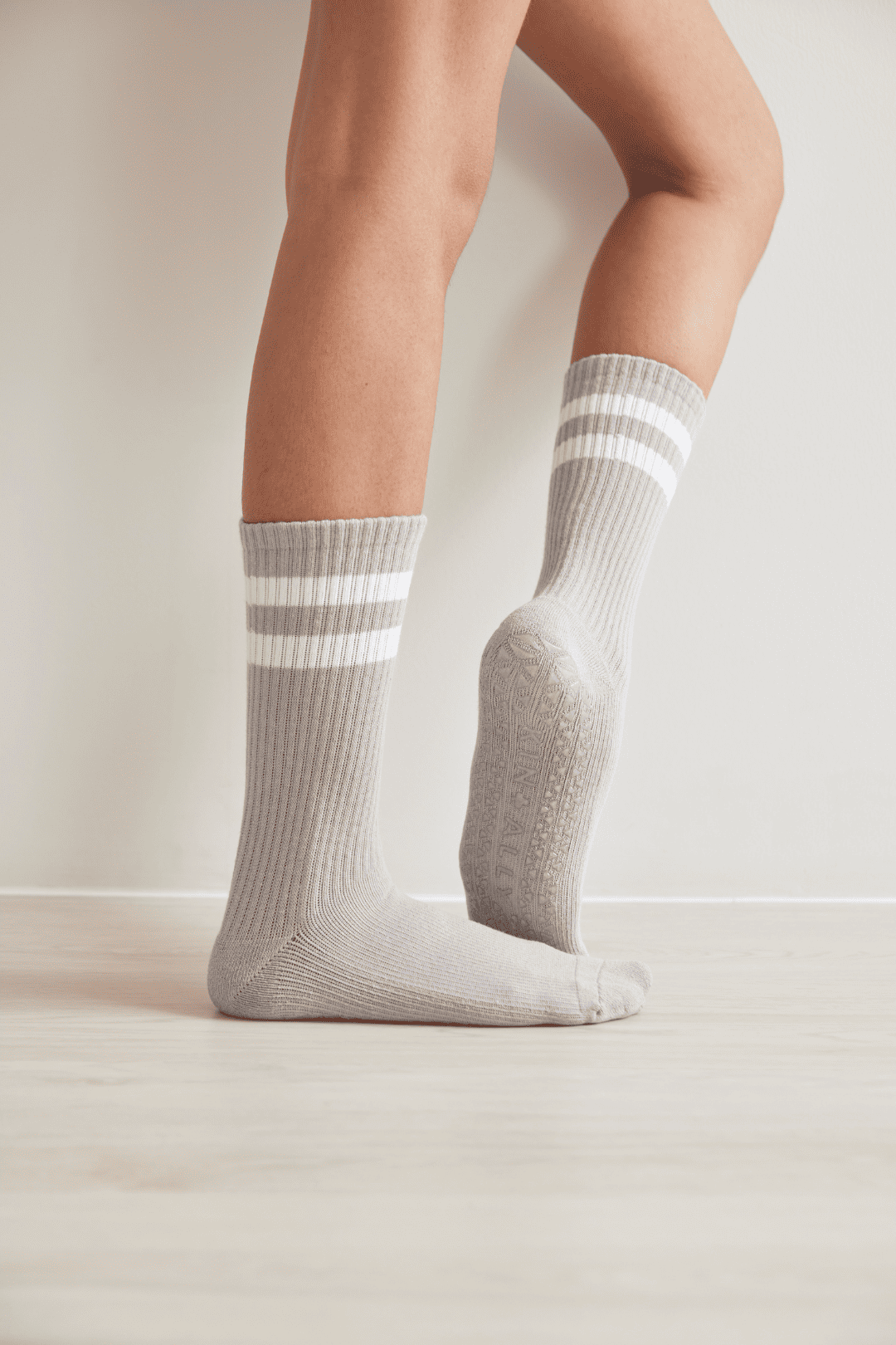 Elevate Hi-Performance Crew Grip Socks