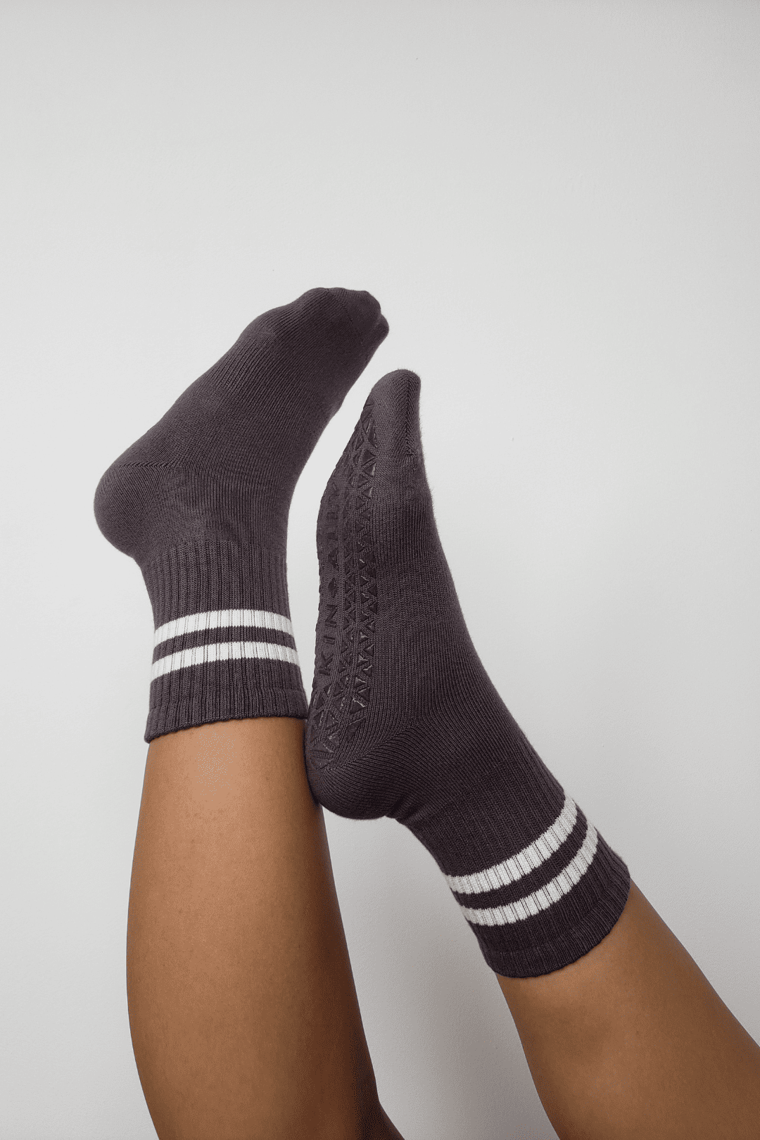 Elevate Hi-Performance Crew Grip Socks