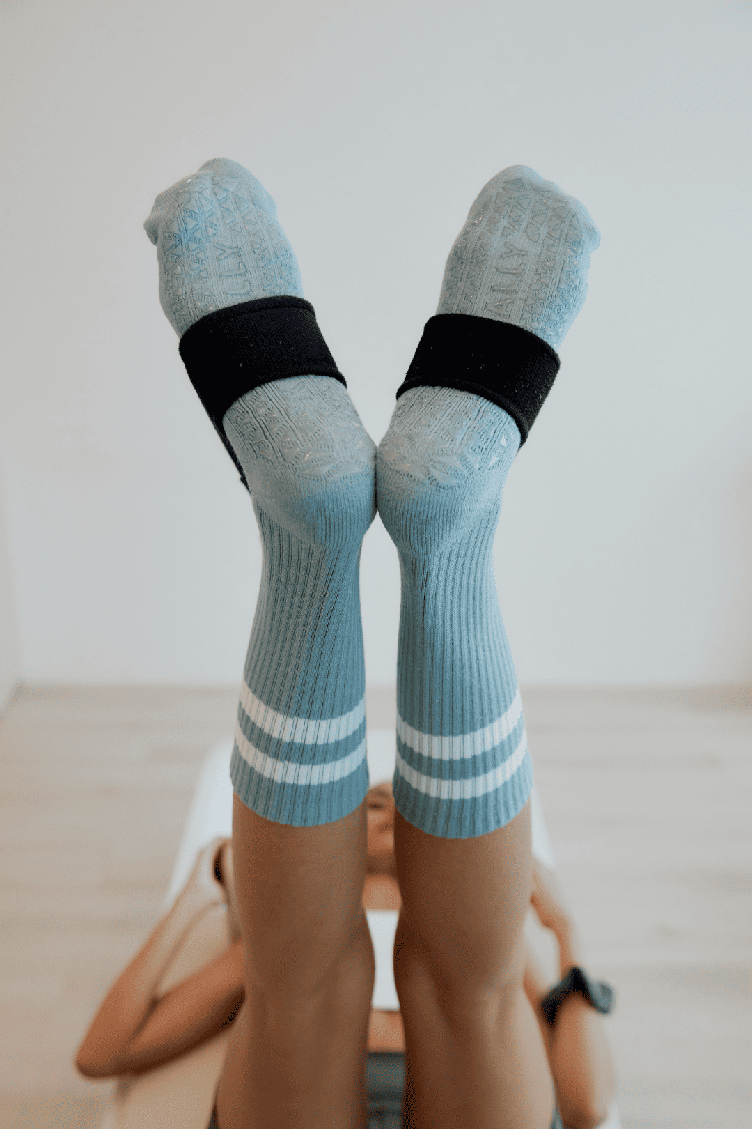 Elevate Hi-Performance Crew Grip Socks