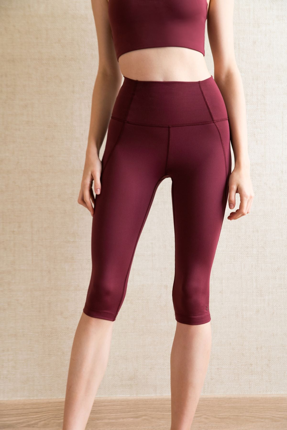 Dahlia Compression Legging in ActiveKnit - Capri